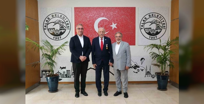 Kıbrıs mücadelesinin izleri Talas Belediyesi'ne emanet edildi