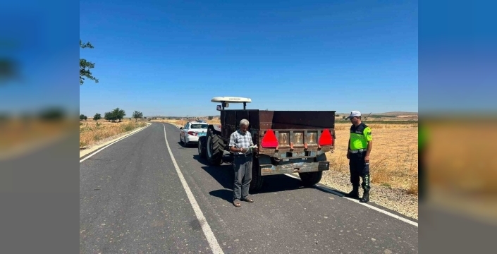 Kilis'te jandarma, tarım sezonunda traktör denetimi yaptı