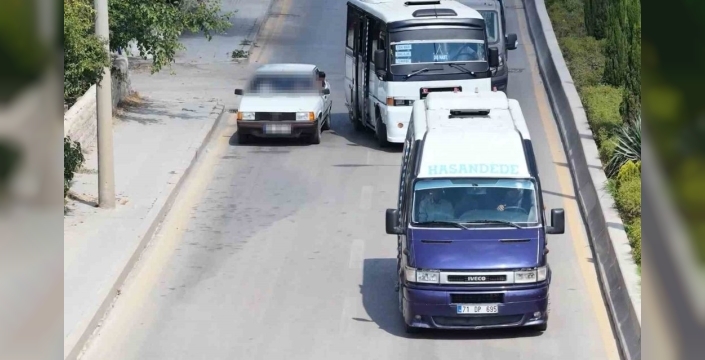 Kırıkkale'de ehliyetsiz sürücünün kaçışı dronla engellendi, ceza yağdı