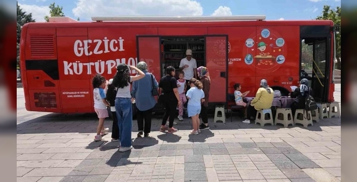 Kırıkkale'de TRT sinema tırı çocuklara fantastik bir dünya sundu