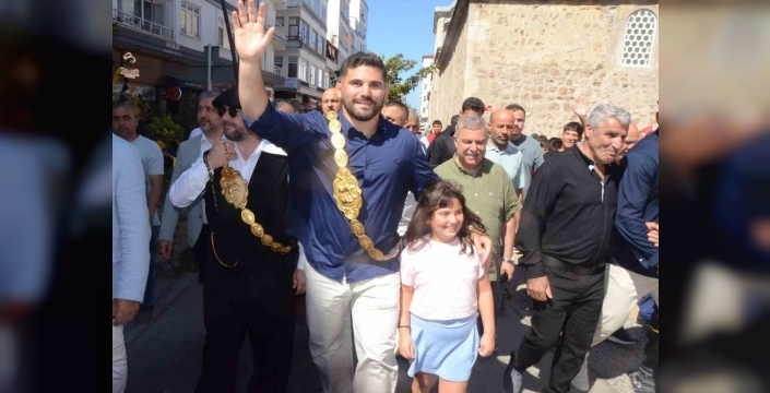 Kırkpınar şampiyonu Erkan Taş'a memleketinde coşkulu karşılama: Sinop ayakta!