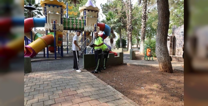 Kırmızı ışıkta tehlikeli oyun: Ehliyetsiz sürücüye tam 85 bin TL fatura!