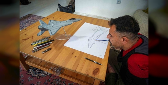Kollarını kaybeden Yusuf Akgün, KAAN projesinde görsel modelleyici oldu