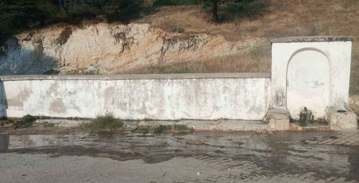 Kör çeşme, muhtarın çabasıyla yeniden hayat buldu