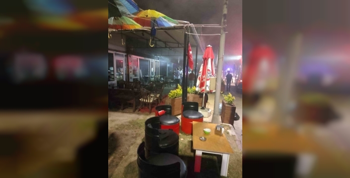 Körfez'de kafenin mutfak kısmında yangın paniği