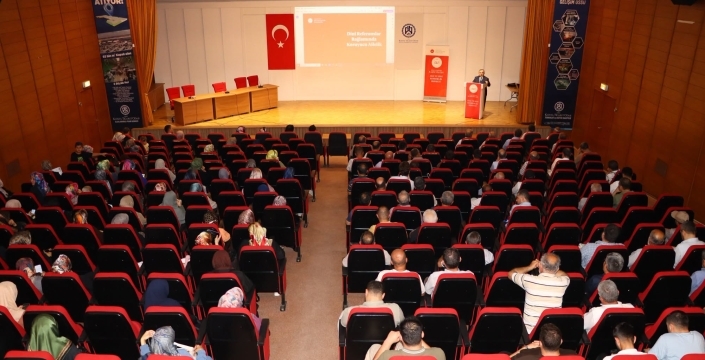 Koruyucu ailenin önemine dikkat çektiler