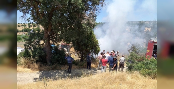 Kütahya OSB itfaiyesi, Saka Çiftliği'ndeki yangına hızır gibi yetişti