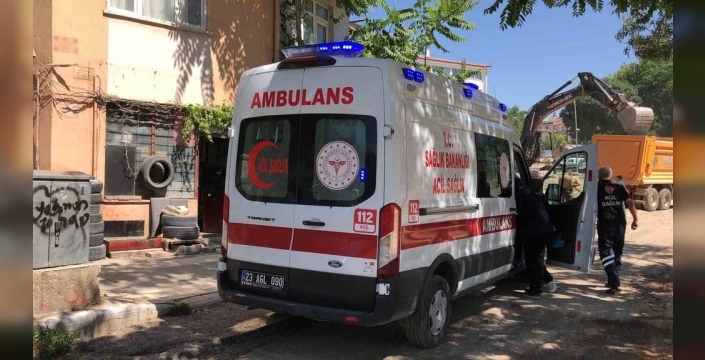 Lastikçideki ölüm şoku: Uyuyor zannettikleri adam hayatını kaybetti