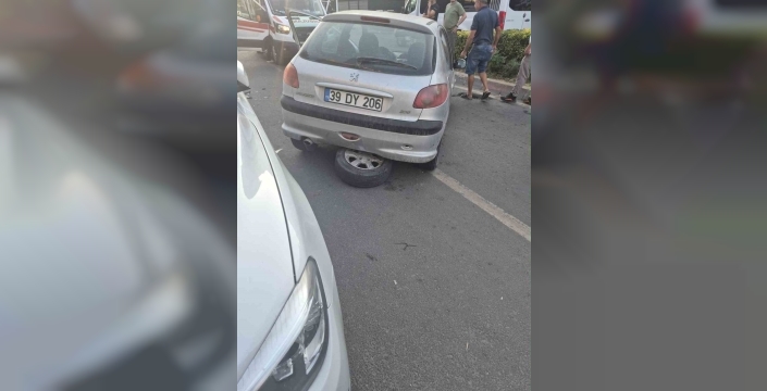 Lüleburgaz'da dikkatsizlik facia yarattı: Bir sürücü hastanelik oldu