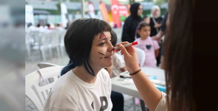 Mahalle şenliğiyle Demirtaşpaşa ve Elmasbahçeler'de coşku dorukta