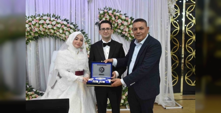 Malatya'da diplomatik bir buluşma: Protokol, genç bir çiftin mutluluğuna tanıklık etti