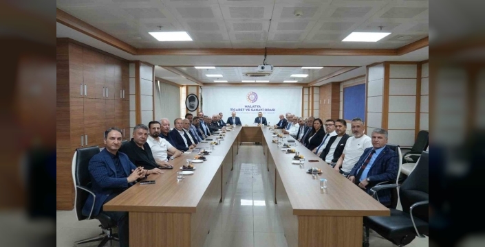 Malatya Kayısısı için markalaşma çağrısı: Sadıkoğlu'ndan ihracatçılara logo önerisi