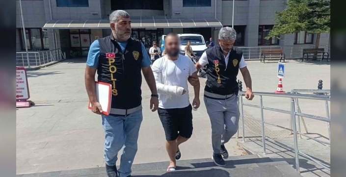 Manavgat'ta polisten flaş operasyon: Üç firari hükümlü yakalandı