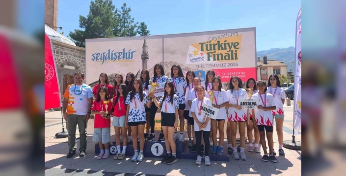 Manisa'dan oryantiringde gurur veren başarı: Kız takımı Türkiye üçüncüsü