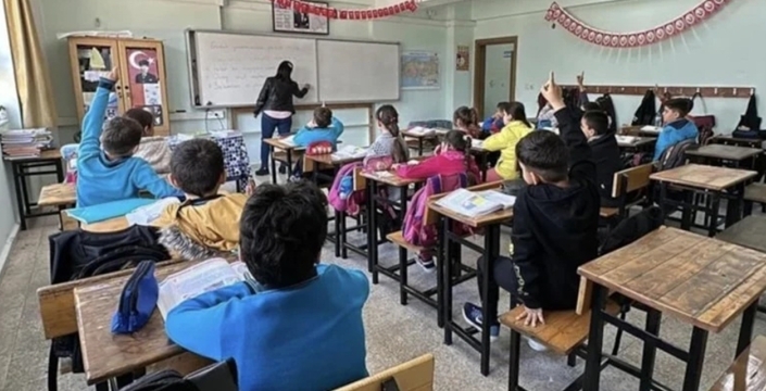 MEB düğmeye bastı! Okullardaki tüm paylaşımlar mercek altına alındı