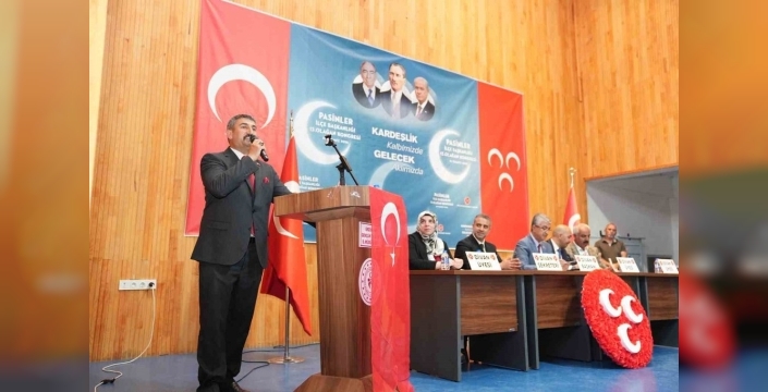 MHP Pasinler'de ilçe kongresi coşkuyla yapıldı; Erkan Yağar güven tazeledi