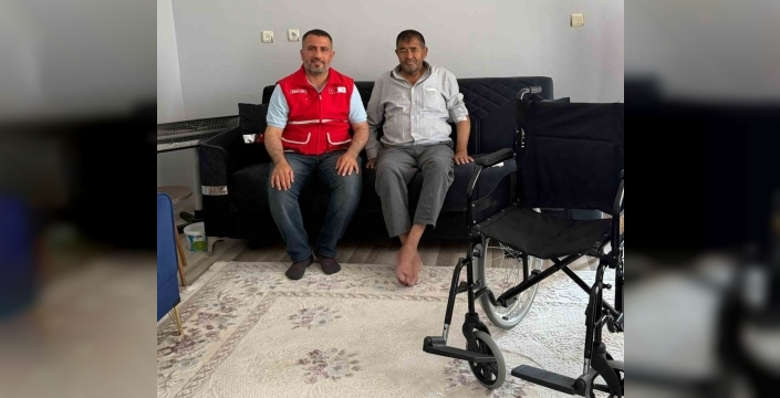 Muradiye Kızılay, engelleri kaldırmaya devam ediyor
