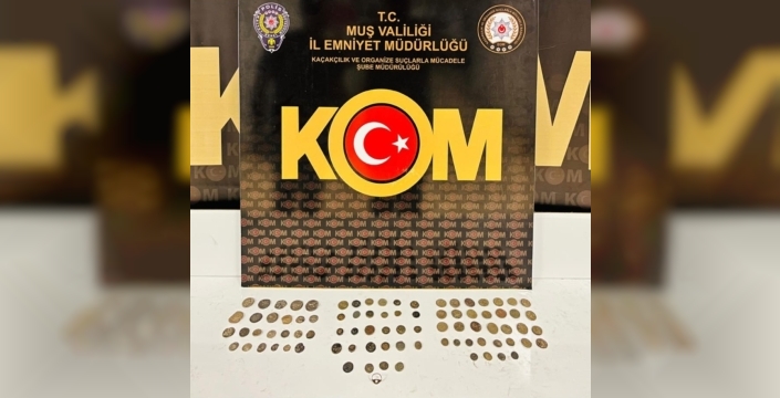 Muş'ta tarihi eser kaçakçılığına darbe: 86 parça obje ele geçirildi