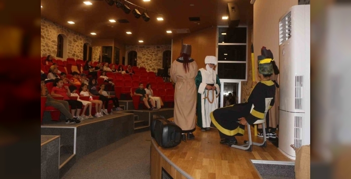 Nasrettin Hoca'nın memleketinde tarihi fıkra hayat buldu: 'Timur'un Filleri' miniklerle buluştu