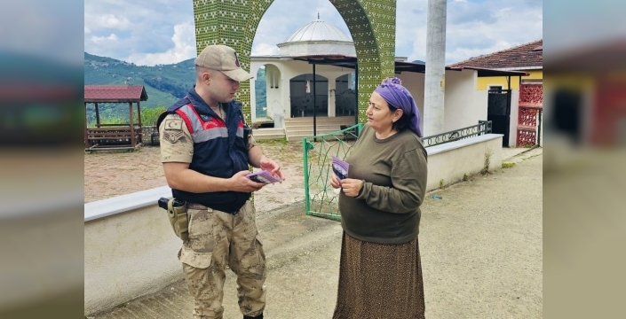 Ordu'da jandarma, kadınları KADES ile güçlendiriyor