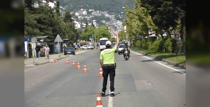 Ordu'da trafik denetimlerinde 18 bin sürücü kontrol edildi