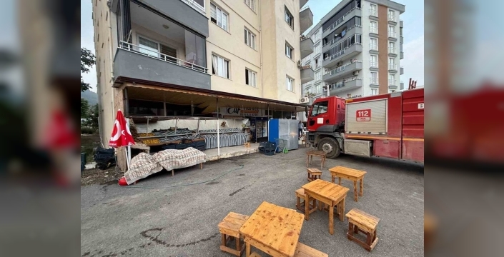 Osmaniye'de iş yeri yangını: Maddi hasar var