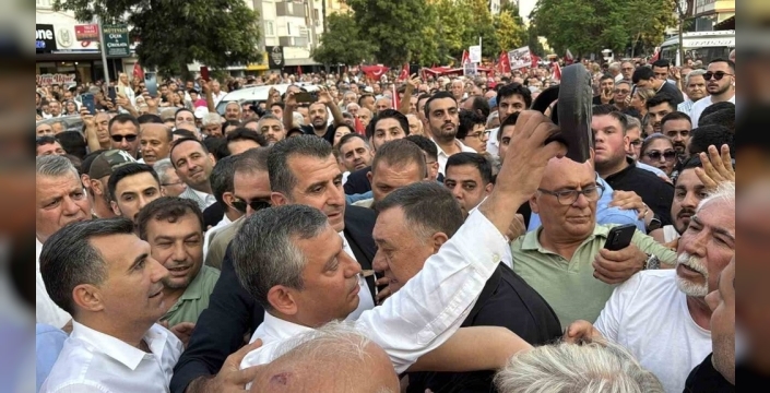 Özgür Özel'den CHP kulislerini sarsan 'yeni yol' vaadi: 'Partiyi geri alacağız ya da yeni bir yol açacağız