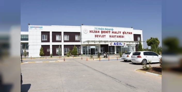 Park halindeki traktörün altında kalan minik Ayşe hayata tutunamadı