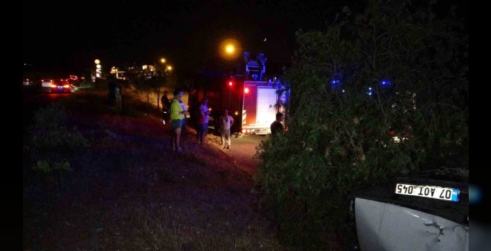 Pehlivanın otomobili takla attı: 4 kişi yaralandı