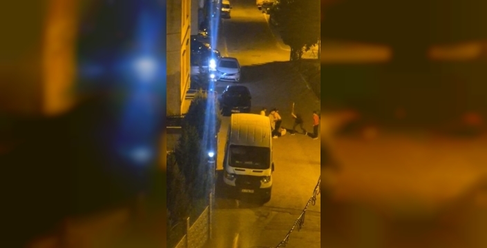 Pendik'te yabancı uyruklu şahıslar arasında alkollü kavga görüntülendi