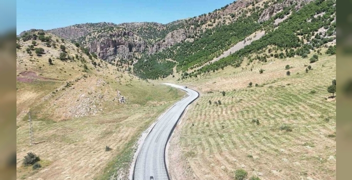 Pervari'nin Yolları Yenilendi: Ulaşım Kolaylaşıyor, Tarıma Can Geliyor