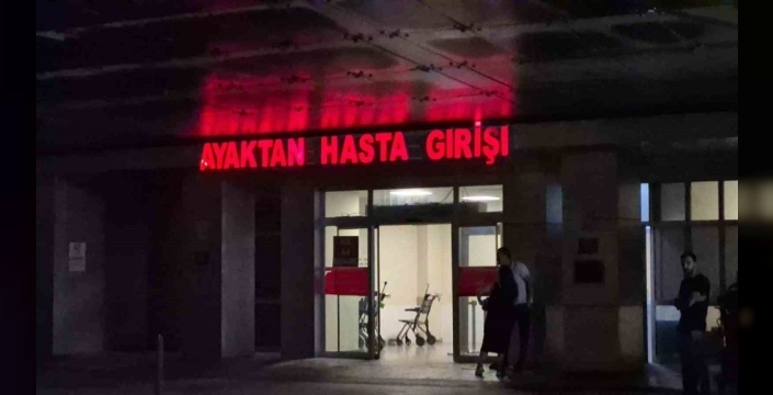 Plakasız motosiklet sürücüsü bekçiye çarptı, kayıplara karıştı