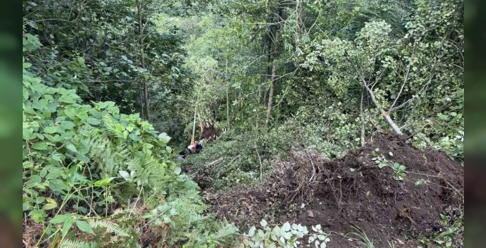 Rize'de şoke eden kaza: İş makinesi 250 metreden böyle yuvarlandı!