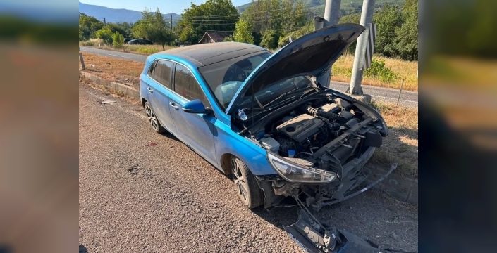 Safranbolu'da yürek burkan kaza: Refüje çıkan otomobildeki 2 çocuk 4 yaralı