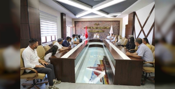 Sağlıklı gelecek için yarışan Ağrılı öğrenciler ödüllendirildi