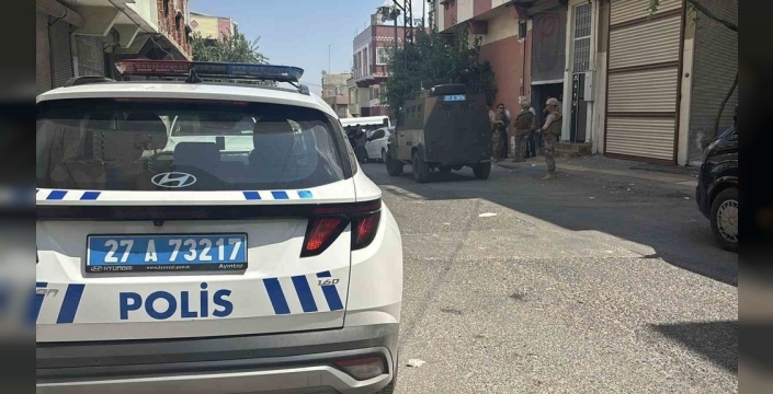 Şahinbey'de nefes kesen operasyon: Polise direnen şüpheli özel harekatla yakalandı!