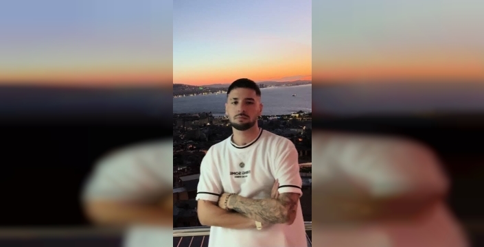 Sahnedeki rapçi 'Uzay', kırmızı bültenliklere şarkı yazmaktan gözaltına alındı!