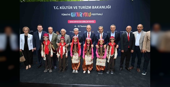 Sakarya'da kültür şöleni başladı: 186 etkinlikle zengin bir festival