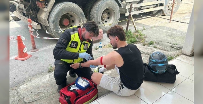 Samsun'da iş makineleri arasında feci kaza: Motosikletli genç omzunu çıkardı