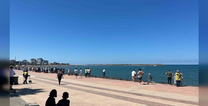 Samsun kıyılarında yürekler ağza geldi: Bir kişi denizde ölümle pençeleşiyor