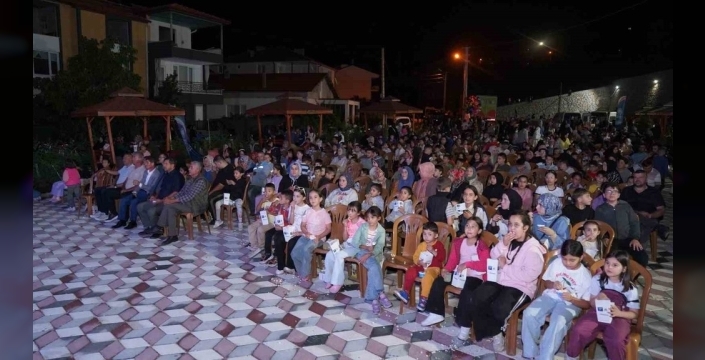 Sav'da çocuklar için açık hava sineması düzenlendi