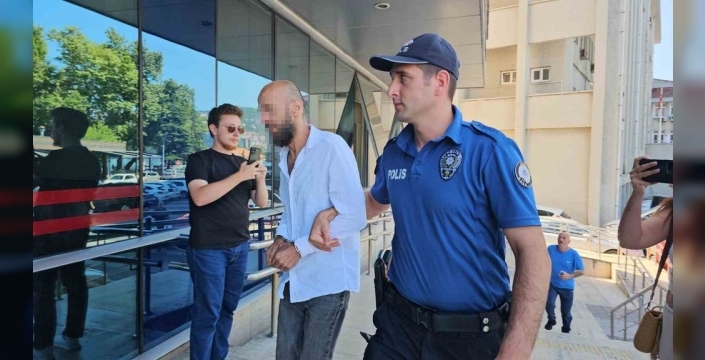 Sebze halinde kan donduran olay: Güvenlik görevlisi zabıtayı bacağından vurdu, adliyeye sevk edildi