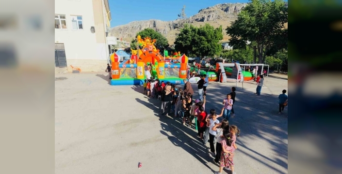 Şehitkamil'de yaz, çocukların yüzünü güldürüyor