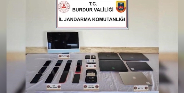 Siber Suçlara Darbe: 12 Milyar Liralık Vurgun Yapan Şebeke Çökertildi, 206 Gözaltı!