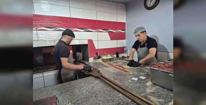 Sıcak fırında 12 saat: Kebap ustası Bahattin Bayık'ın azmi