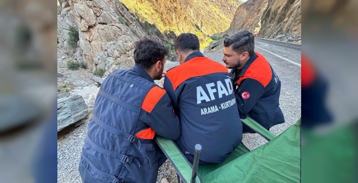 Şırnak'ta kaybolan genç için Habur çayı didik didik aranıyor