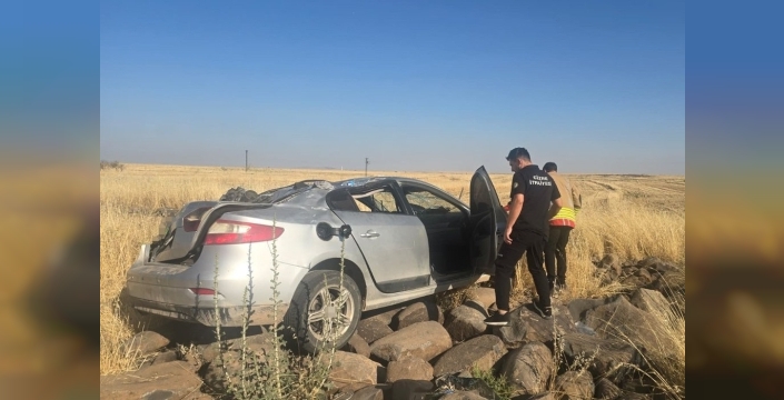 Şırnak'ta otomobil şarampole yuvarlandı: 3 kişi yaralandı
