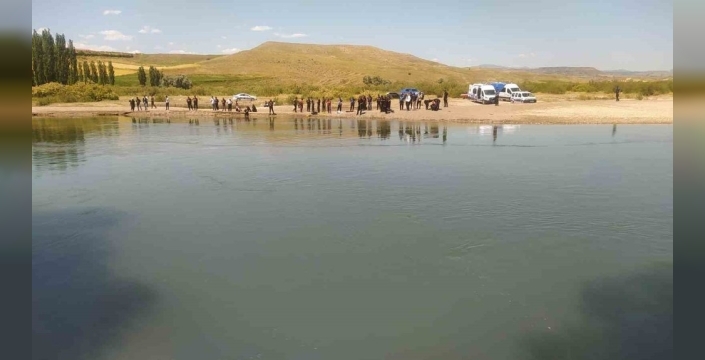 Sivas'ta Kızılırmak'ta boğulma vakası: 1 ölü, 1 kayıp