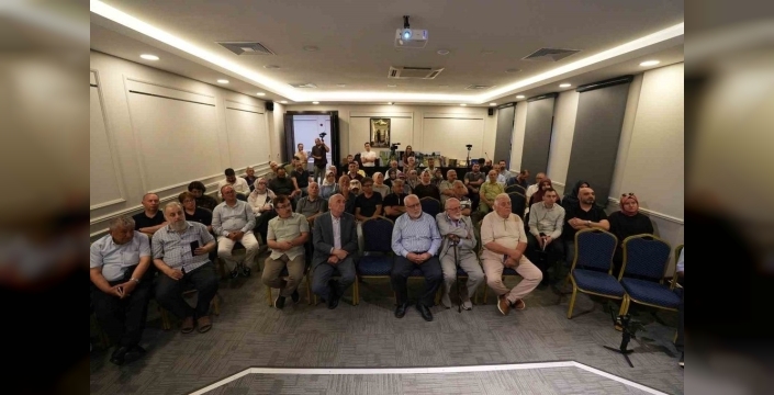 Srebrenitsa unutulmadı: Ümraniye'de yürek burkan anma