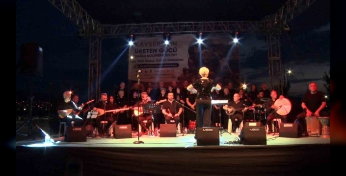 Talas Maharetli Eller Kooperatifi'nden unutulmaz müzik akşamı